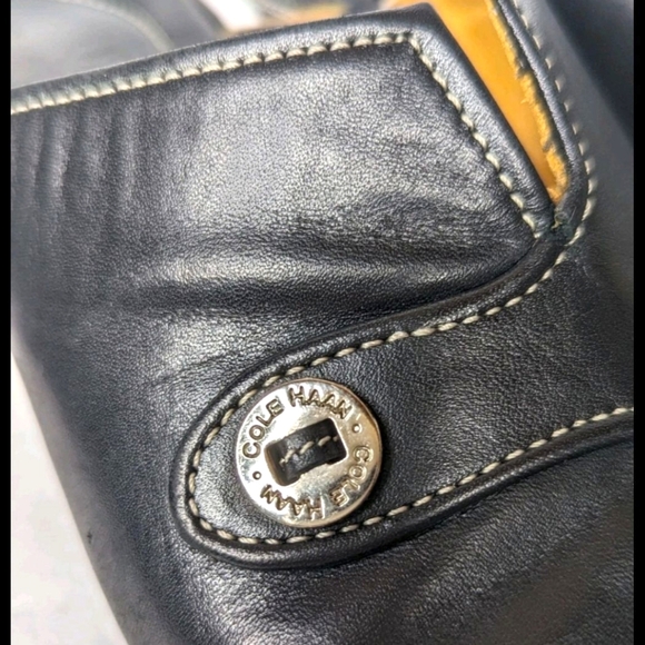 COLE HAAN LIKE NEW Black Soft Leather Heeled Mules Size 8.5 B - Picture 7 of 13